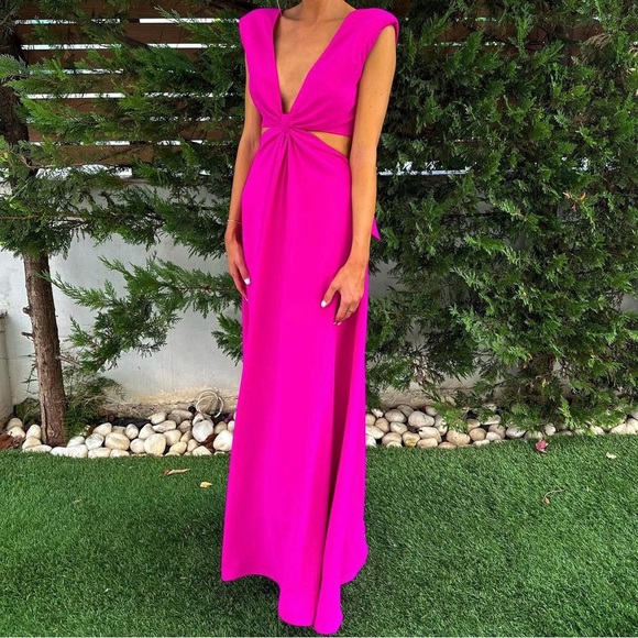 Monique Lhuillier Dresses & Skirts - Monique Lhuillier Vibrant Pink Maxi Dress